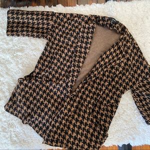 Tan/black oversized houndstooth cardigan w/pockets